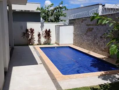 Casa em condomínio à venda no bairro Jardim Botânico em Uberlândia. Preço de venda: R$ 1.850.000