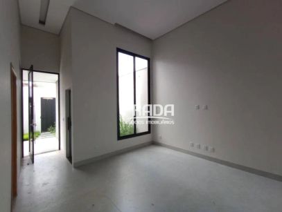 Casa à venda no bairro Jardim Botânico em Uberlândia. Preço de venda: R$ 950.000